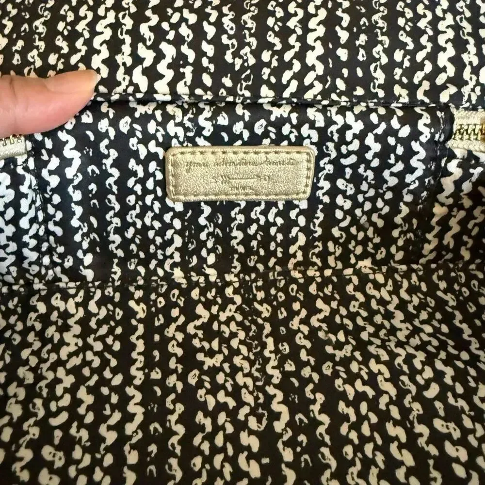 Stella & Dot snake print travel jewelry box. Travel organization